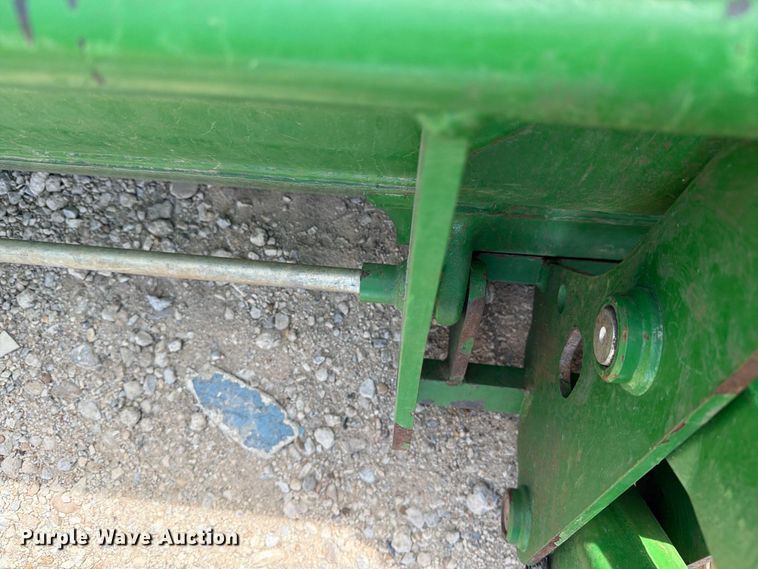 image for item YA5287 2022 John Deere 520M loader
