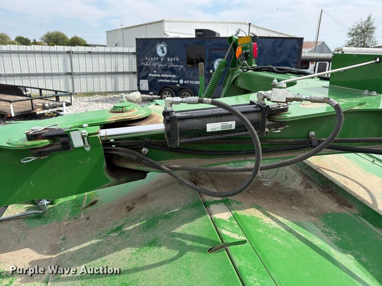 image for item YA5296 2021 John Deere S300 disc mower