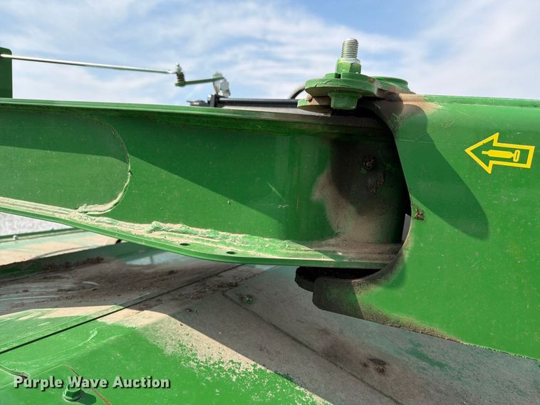 image for item YA5296 2021 John Deere S300 disc mower