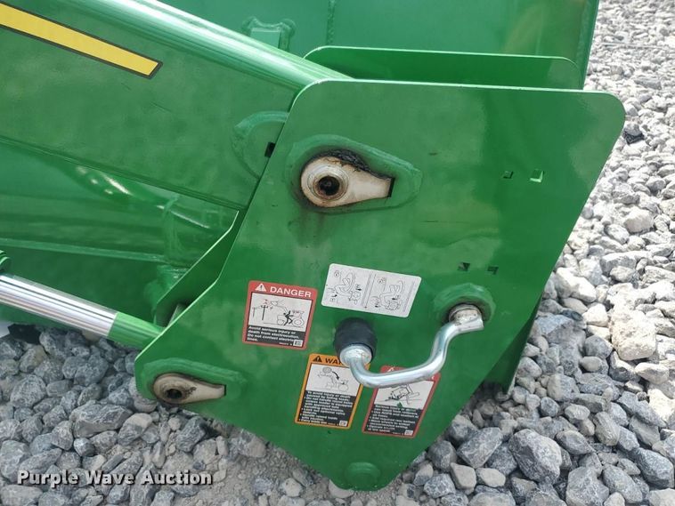 image for item YA5297 2024 John Deere 520M loader