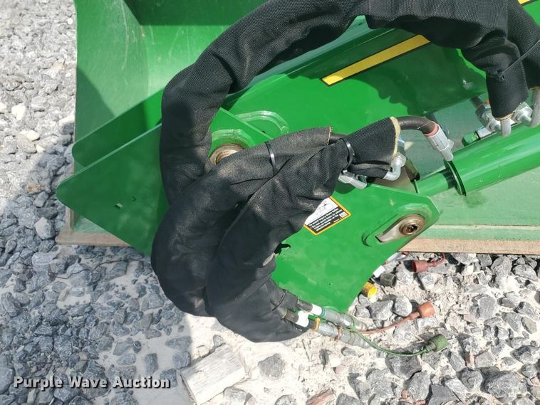 image for item YA5297 2024 John Deere 520M loader