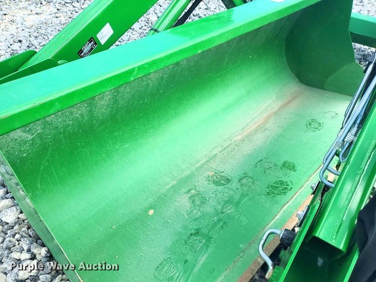 image for item YA5297 2024 John Deere 520M loader