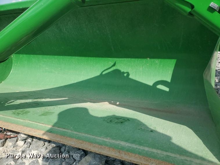 image for item YA5297 2024 John Deere 520M loader