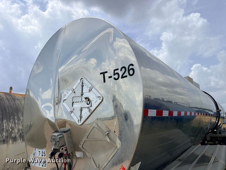 image for item DU1541 1998 Polar fuel trailer