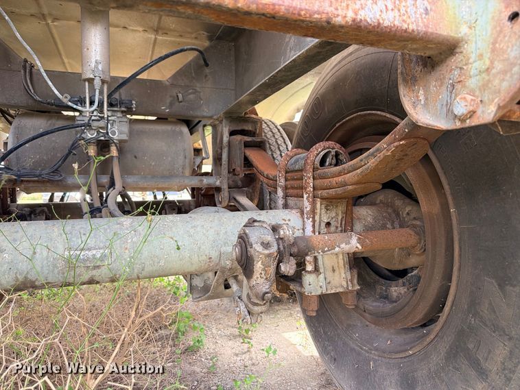 image for item DU1541 1998 Polar fuel trailer