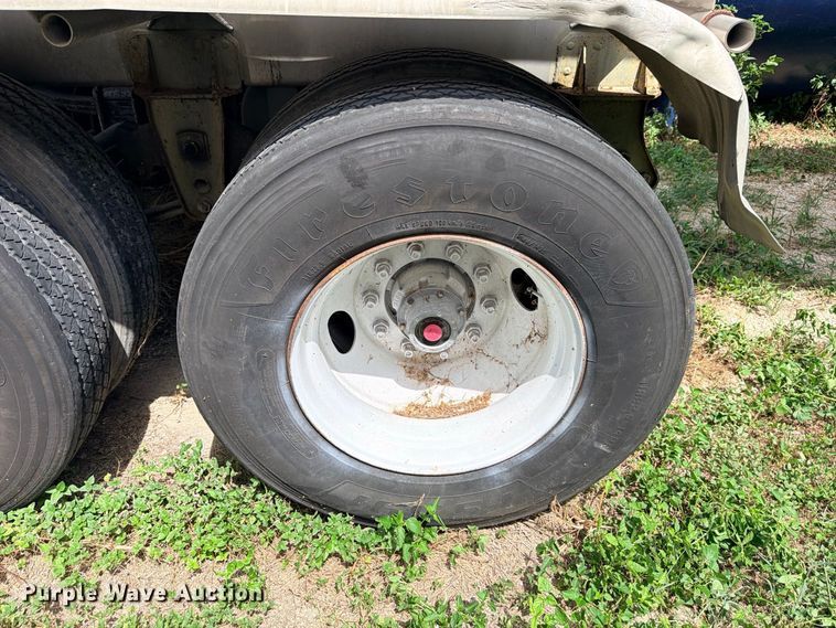 image for item DU1541 1998 Polar fuel trailer