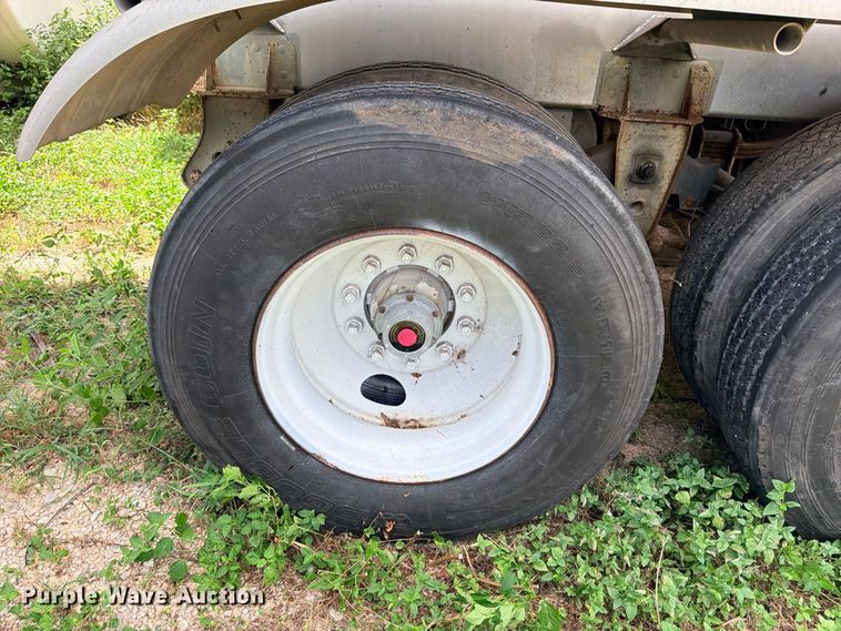 image for item DU1541 1998 Polar fuel trailer