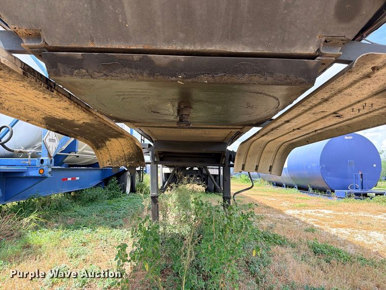 image for item DU1542 1979 Fruehauf TEH-F2-P 7000 fuel trailer