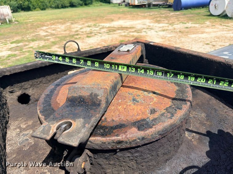image for item DU1542 1979 Fruehauf TEH-F2-P 7000 fuel trailer