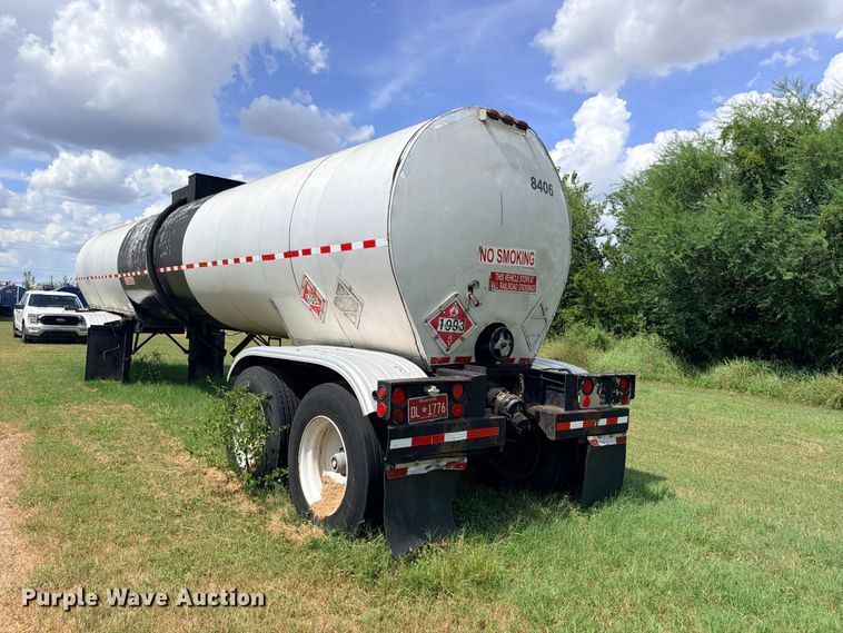 image for item DU1543 1988 Fruehauf TEH-F2-R fuel trailer