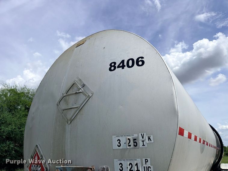 image for item DU1543 1988 Fruehauf TEH-F2-R fuel trailer