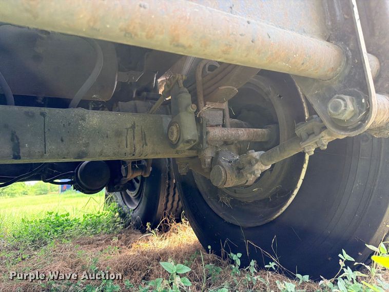 image for item DU1543 1988 Fruehauf TEH-F2-R fuel trailer