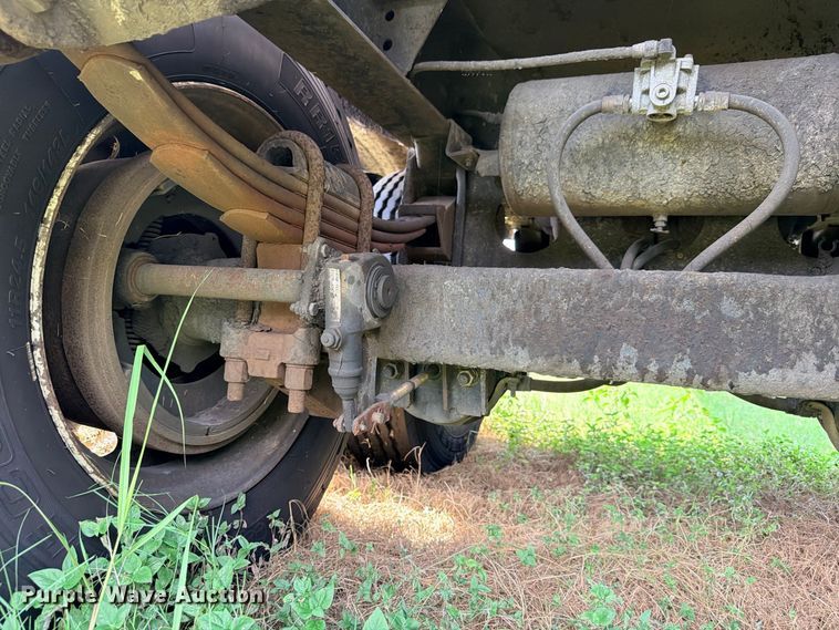 image for item DU1543 1988 Fruehauf TEH-F2-R fuel trailer
