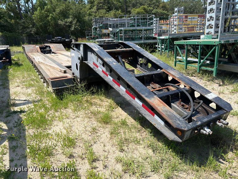 image for item DV7307 2006 Trail King lowboy equipment trailer