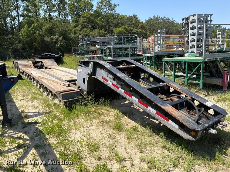 image for item DV7307 2006 Trail King lowboy equipment trailer