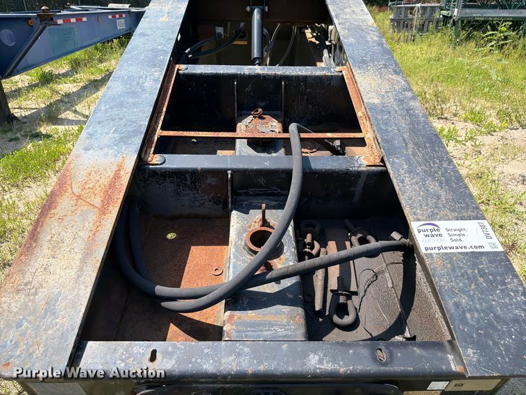 image for item DV7307 2006 Trail King lowboy equipment trailer