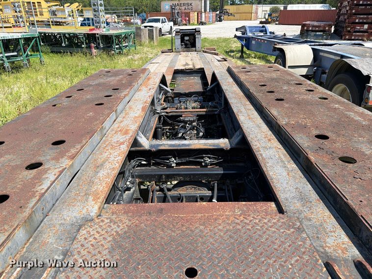 image for item DV7307 2006 Trail King lowboy equipment trailer