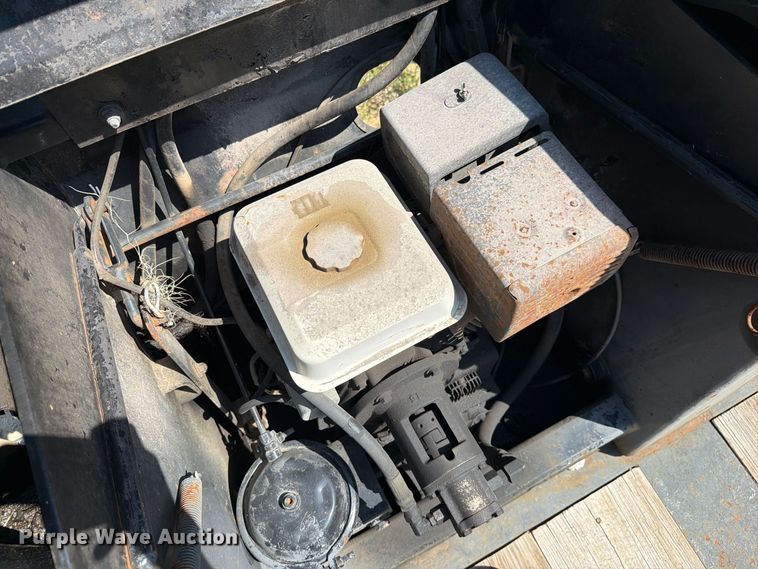 image for item DV7307 2006 Trail King lowboy equipment trailer