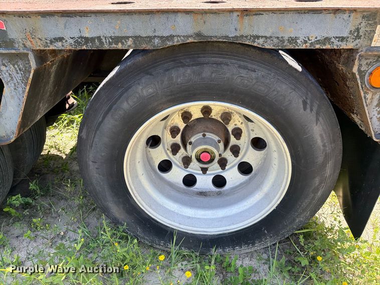 image for item DV7307 2006 Trail King lowboy equipment trailer