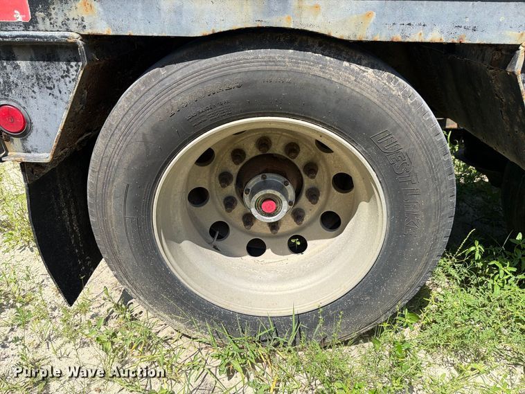 image for item DV7307 2006 Trail King lowboy equipment trailer