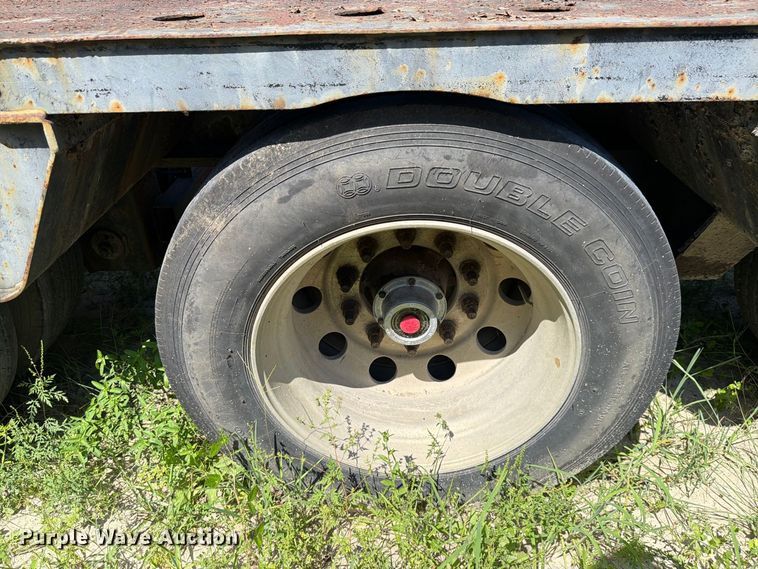 image for item DV7307 2006 Trail King lowboy equipment trailer