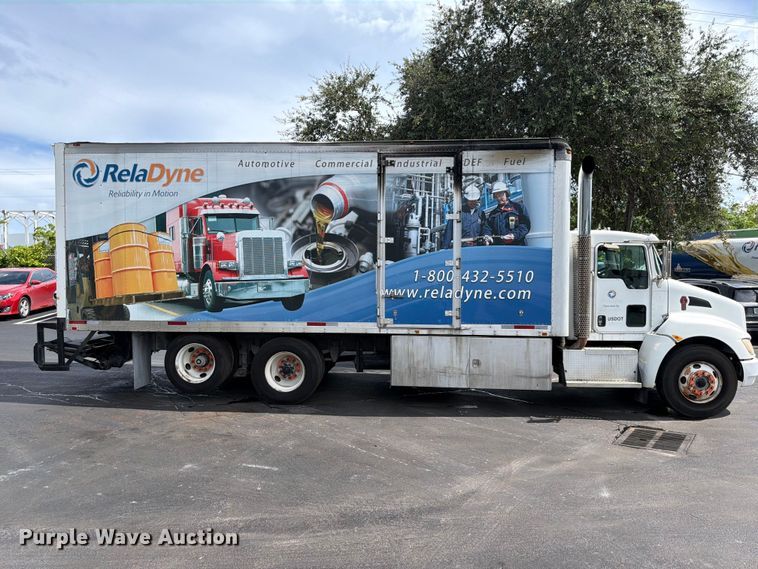 image for item DV7389 2010 Kenworth T370 box truck