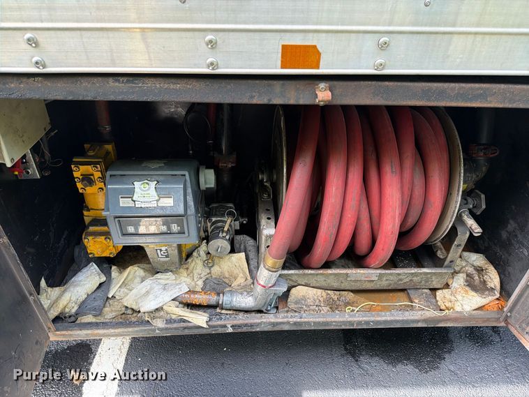 image for item DV7389 2010 Kenworth T370 box truck