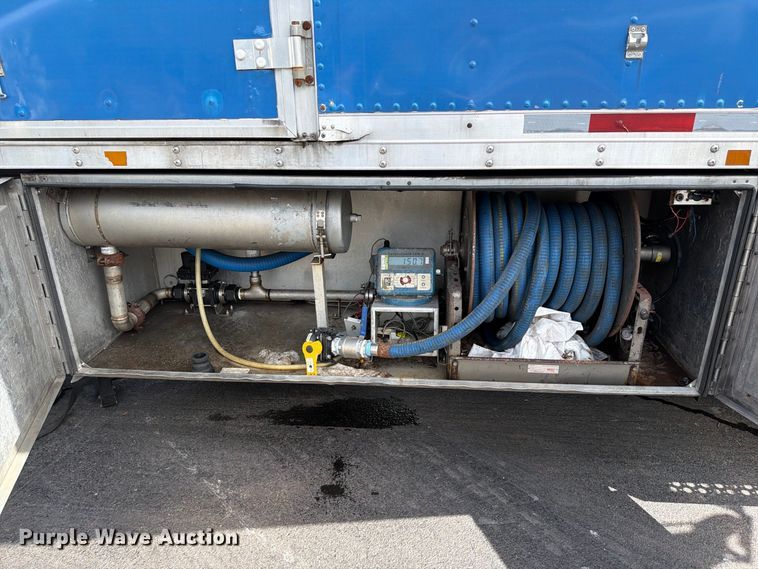 image for item DV7389 2010 Kenworth T370 box truck