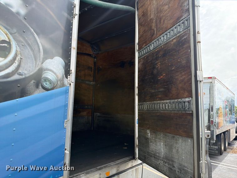 image for item DV7389 2010 Kenworth T370 box truck