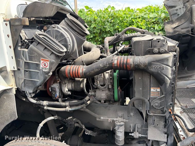 image for item DV7389 2010 Kenworth T370 box truck