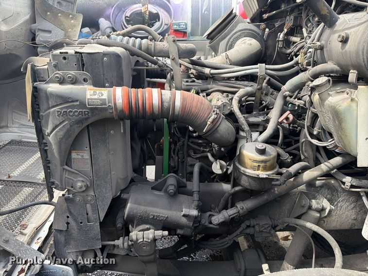 image for item DV7389 2010 Kenworth T370 box truck