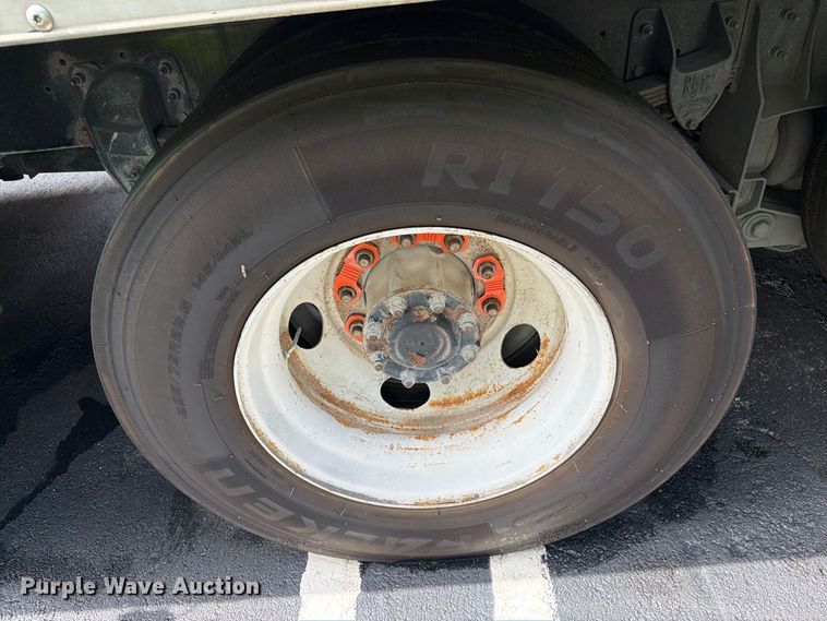 image for item DV7389 2010 Kenworth T370 box truck