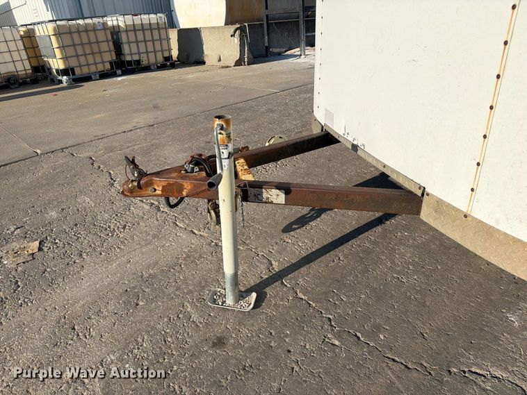 image for item DZ4688 1998 Doolittle enclosed cargo trailer