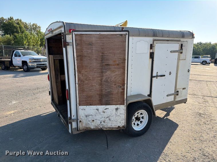 image for item DZ4688 1998 Doolittle enclosed cargo trailer