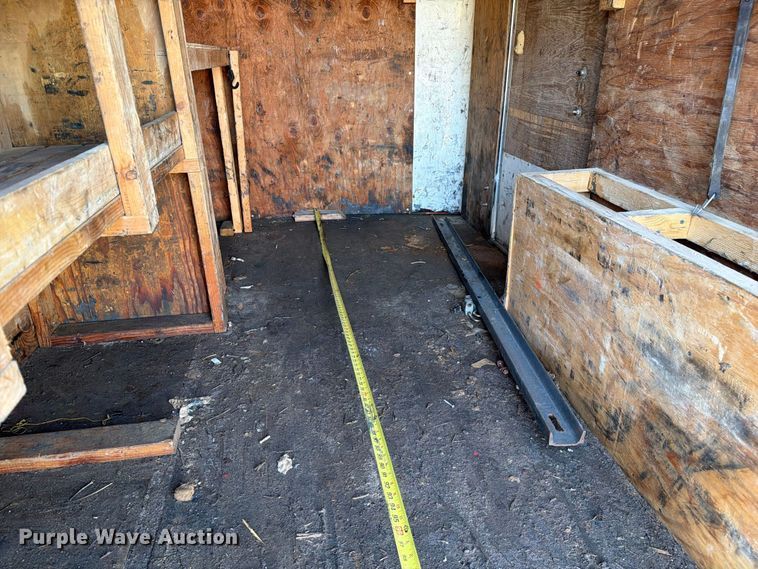 image for item DZ4688 1998 Doolittle enclosed cargo trailer
