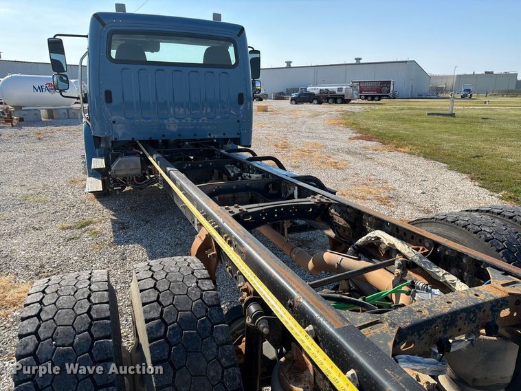 image for item DZ4714 2020 Freightliner S2G truck cab and chassis