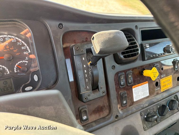 image for item DZ4714 2020 Freightliner S2G truck cab and chassis