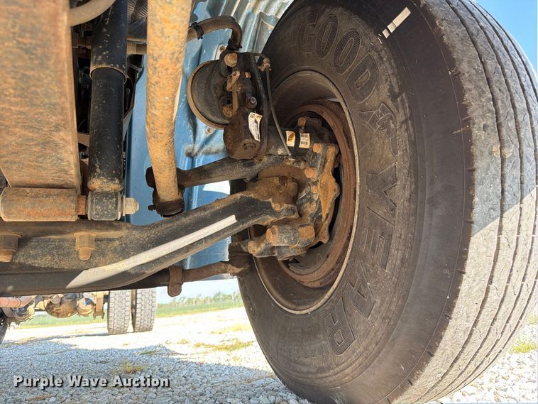 image for item DZ4714 2020 Freightliner S2G truck cab and chassis