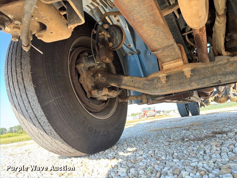 image for item DZ4714 2020 Freightliner S2G truck cab and chassis