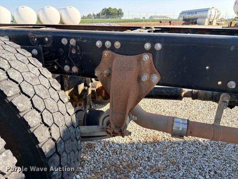 image for item DZ4714 2020 Freightliner S2G truck cab and chassis