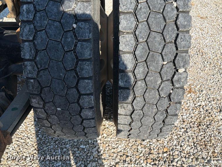 image for item DZ4714 2020 Freightliner S2G truck cab and chassis