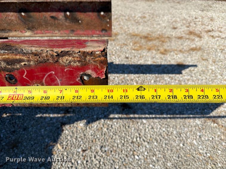 image for item DZ4715 2002 International 4400 truck cab and chassis