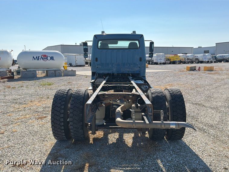 image for item DZ4716 2020 Freightliner S2G truck cab and chassis