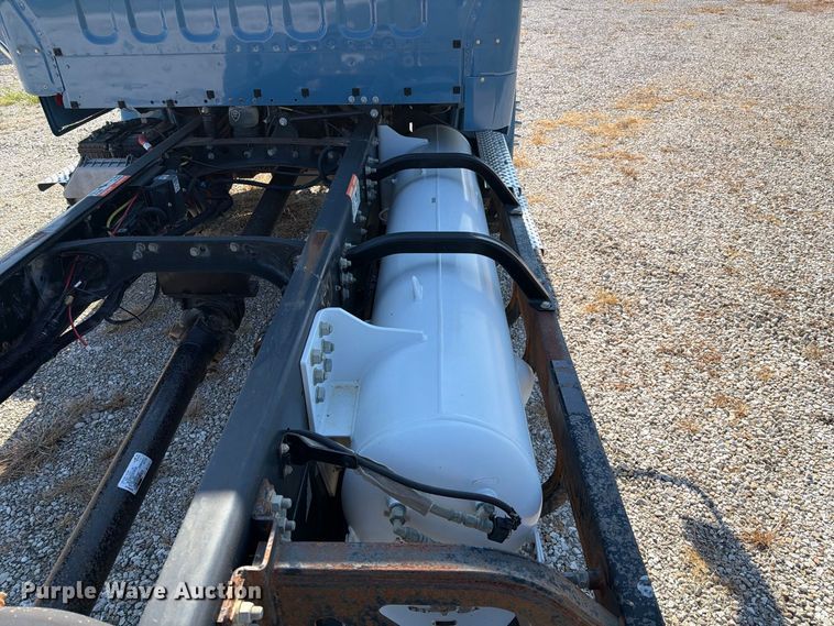 image for item DZ4716 2020 Freightliner S2G truck cab and chassis
