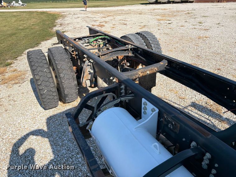image for item DZ4716 2020 Freightliner S2G truck cab and chassis