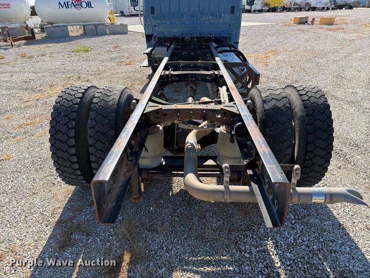 image for item DZ4716 2020 Freightliner S2G truck cab and chassis