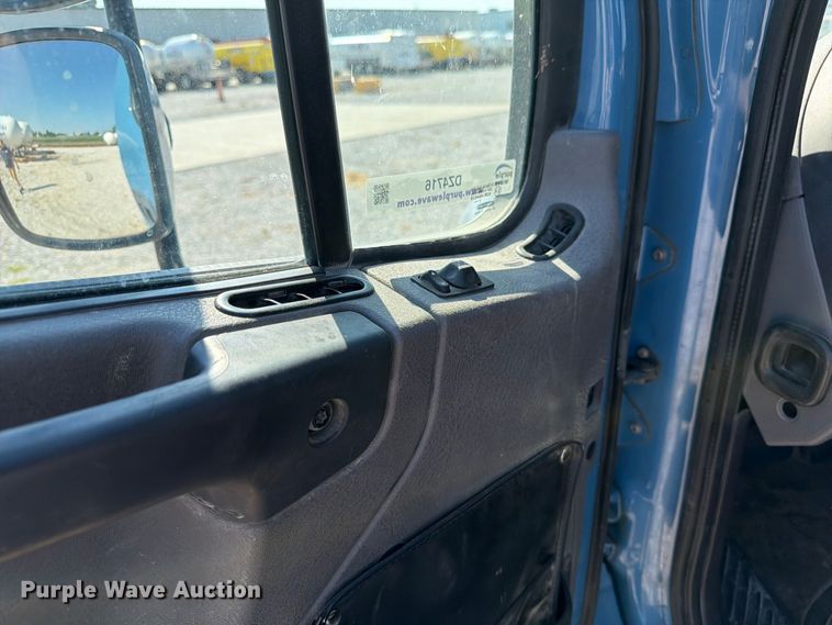 image for item DZ4716 2020 Freightliner S2G truck cab and chassis