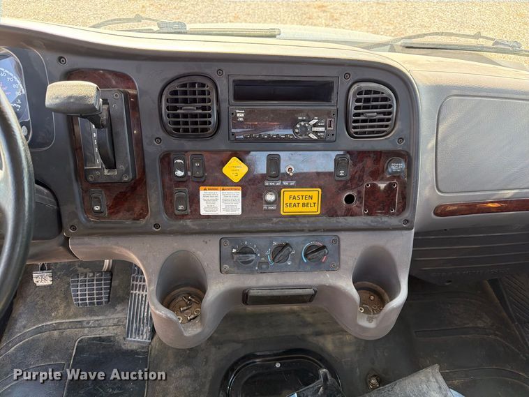 image for item DZ4716 2020 Freightliner S2G truck cab and chassis