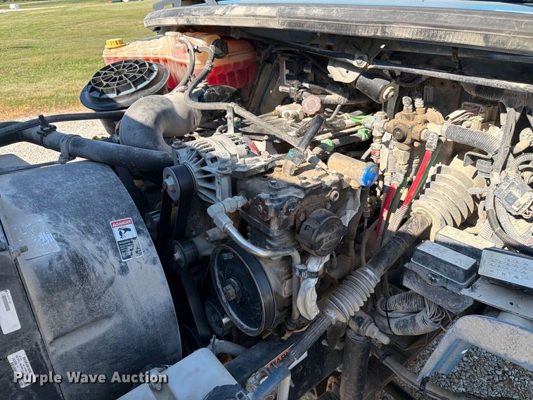 image for item DZ4716 2020 Freightliner S2G truck cab and chassis