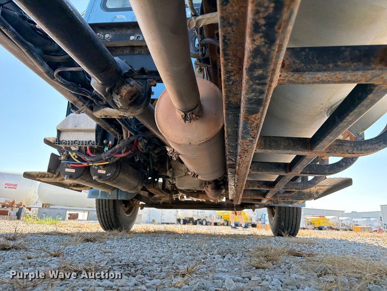 image for item DZ4716 2020 Freightliner S2G truck cab and chassis